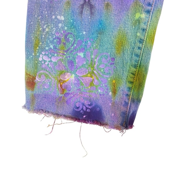 Levis Rib Cage Crop Flare Jeans Waist 26 Womens Size 2 XS Tie Dye Painted Levi’s - Picture 11 of 16